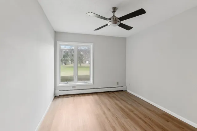 $185,000 | 450 Ford Road, Unit 111, St. Louis Park, MN 55426