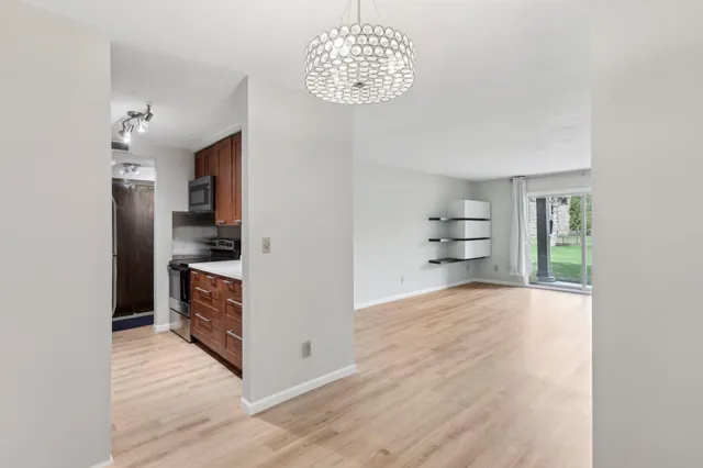 $185,000 | 450 Ford Road, Unit 111, St. Louis Park, MN 55426