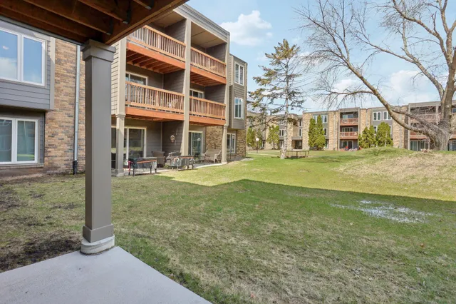 $185,000 | 450 Ford Road, Unit 111, St. Louis Park, MN 55426