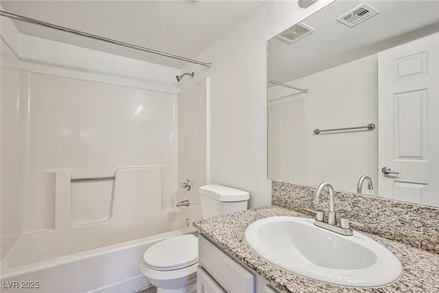 $1,400 | 5166 South Jones Boulevard, Unit 204, Las Vegas, NV 89118