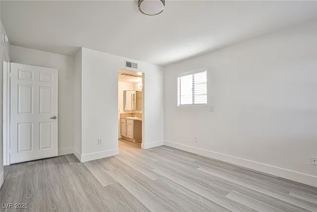$1,400 | 5166 South Jones Boulevard, Unit 204, Las Vegas, NV 89118