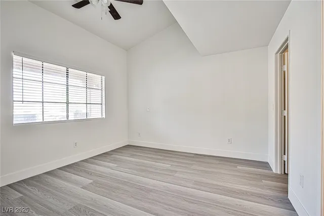 $1,400 | 5166 South Jones Boulevard, Unit 204, Las Vegas, NV 89118