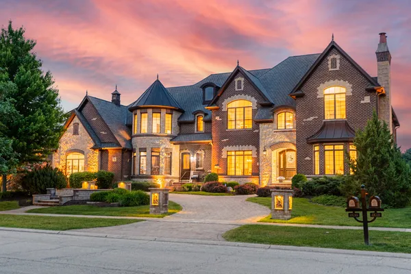 $2,699,000 | 5N145 Prairie Rose Drive, St. Charles, IL 60175