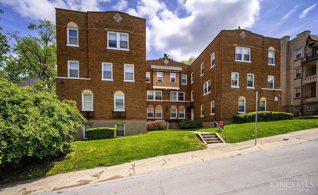 1226 Rutledge Avenue Cincinnati, OH 45205 - Photo 2 of 40