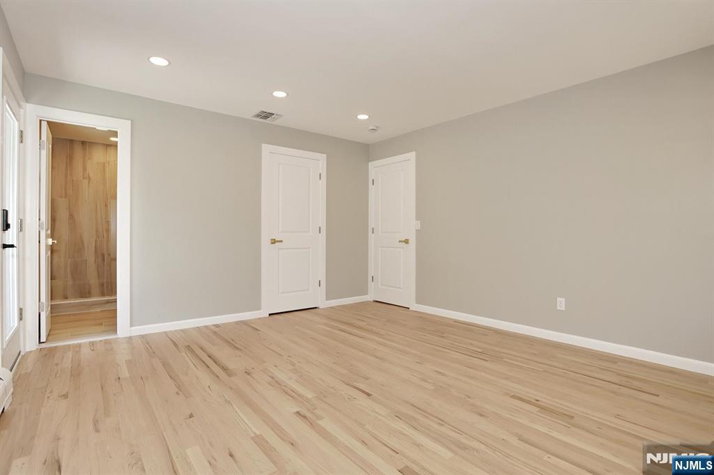 415 Goffle Road Wyckoff, NJ 07481 - Photo 23 of 25
