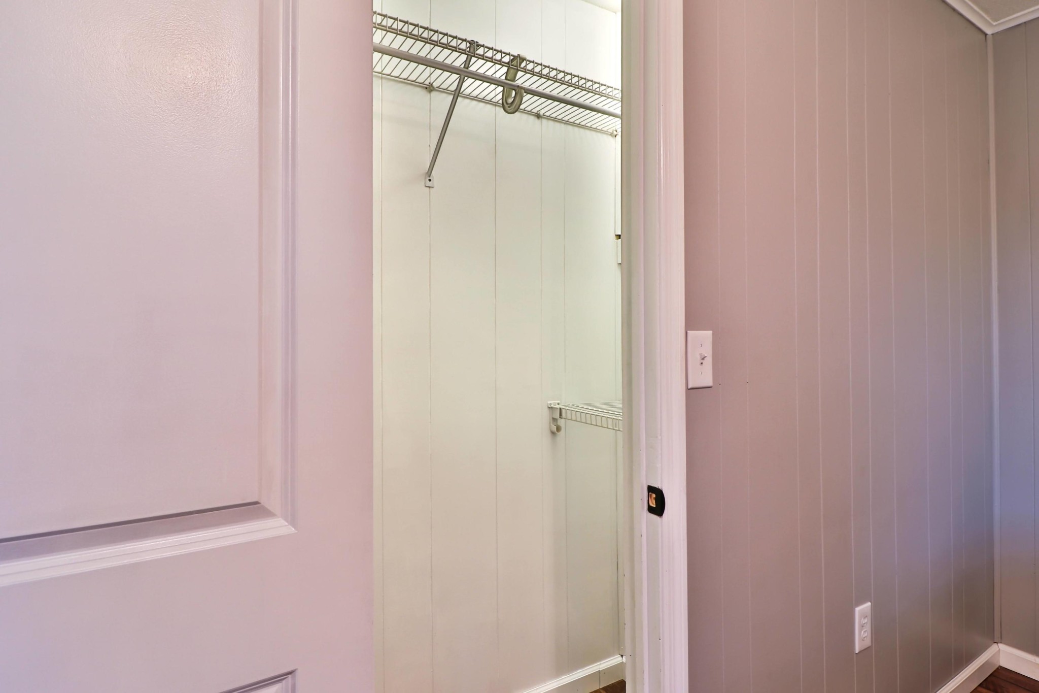 2212 Roundtree Road Knoxville, TN 37923 - Photo 11 of 27 a view of bathroom