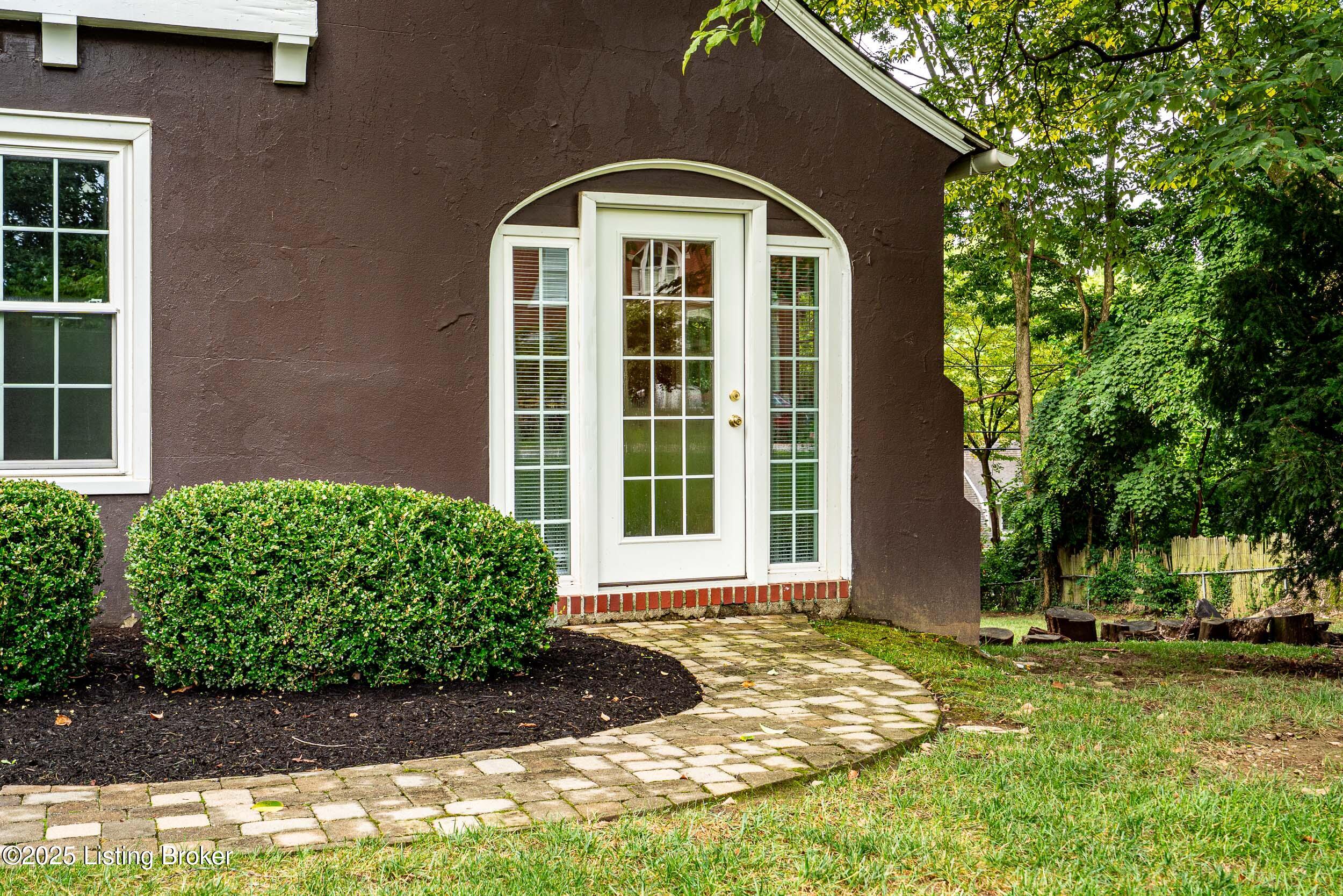 53 Hill Rd-14