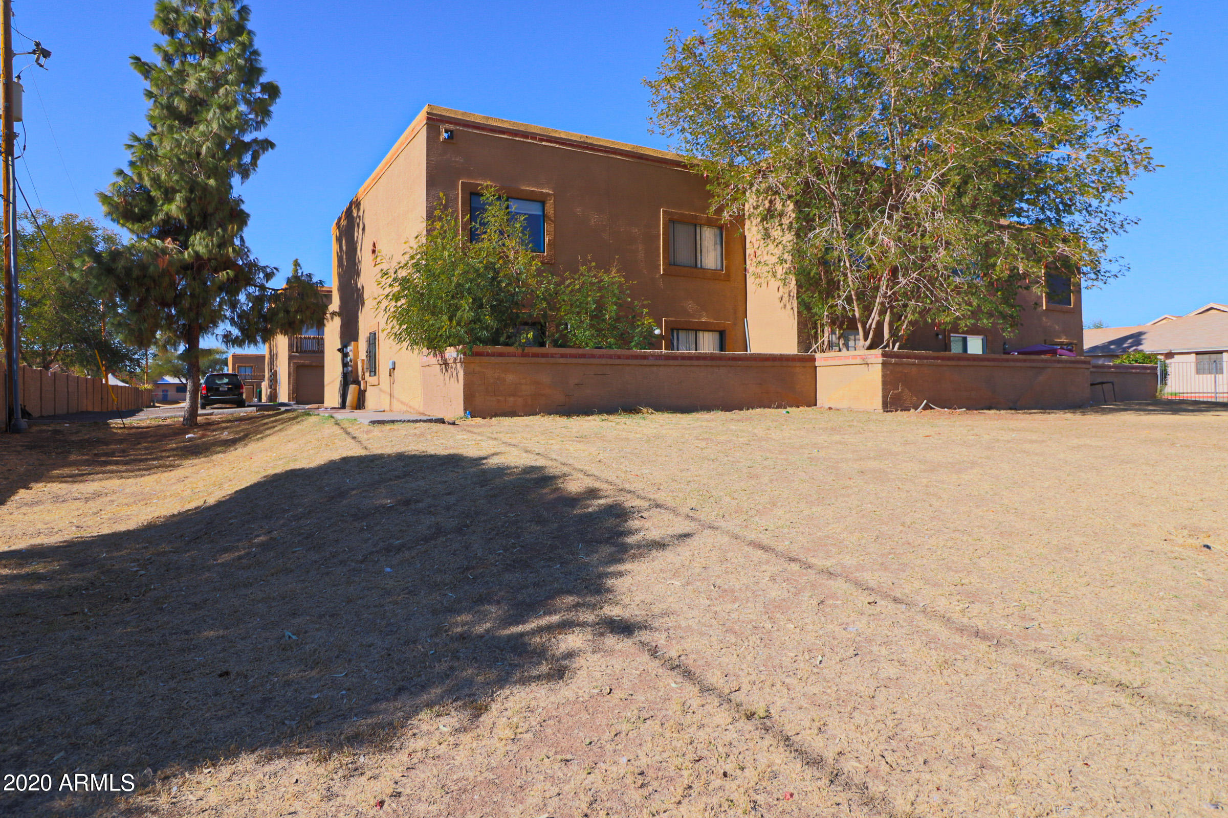 2023 West Bloomfield Road, Unit 6 Phoenix, AZ 85029 - Photo 32 of 36 Patio