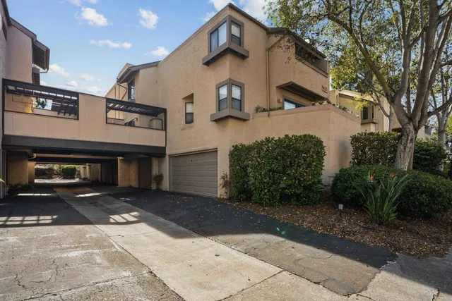 a view of a street with house