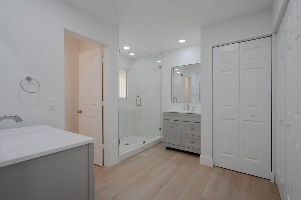5710 Coach House Circle, Unit G Boca Raton, FL 33486 - Photo 14 of 24 DSC08410