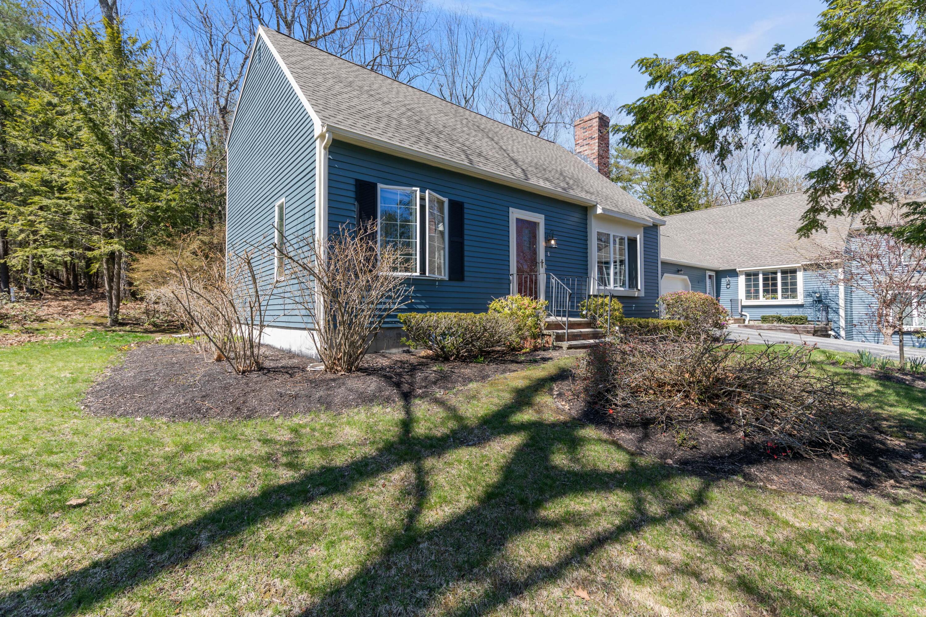 8 Azalea Lane, Unit 8 Windham, ME 04062 - Photo 2 of 37 8 Azalea Lane Windham-37