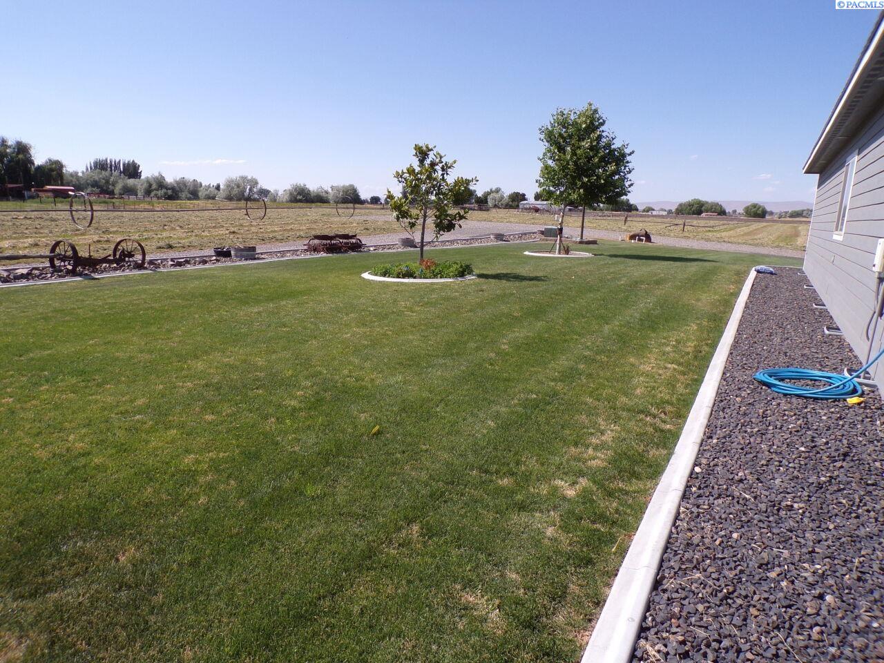 166214 West Johnson Road Prosser, WA 99350 - Photo 18 of 50 Gallery Image 18