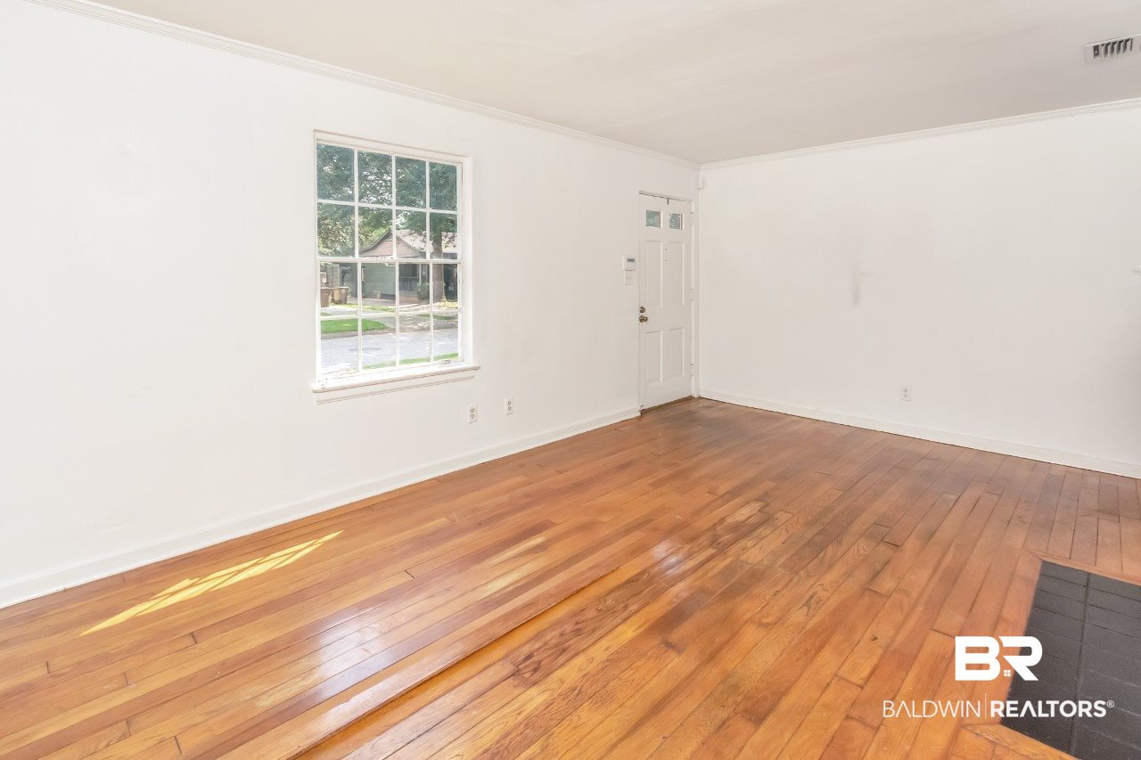 8 Princess Anne Road Mobile, AL 36608 - Photo 5 of 24