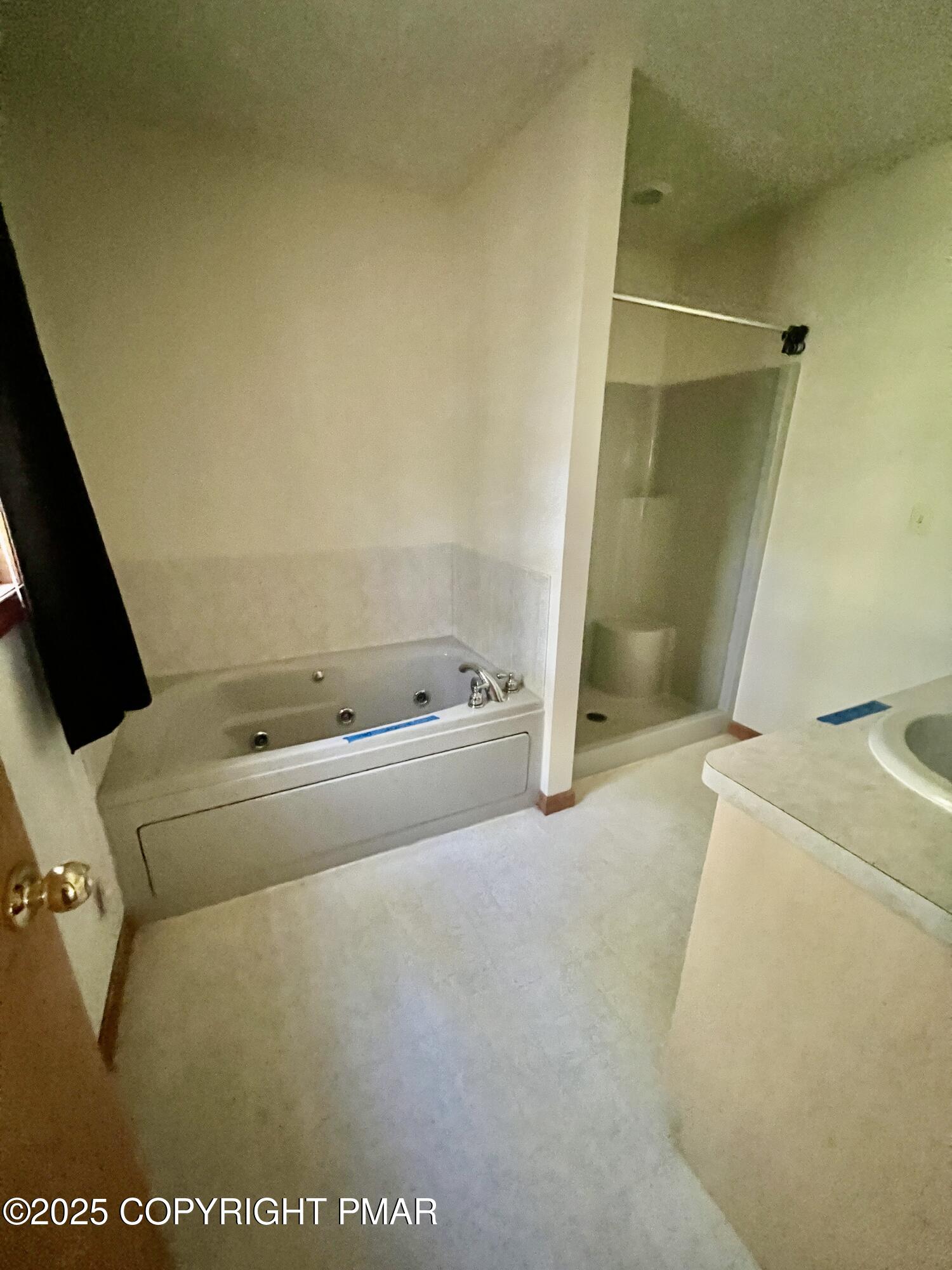 2210 Exeter Court Bushkill, PA 18324 - Photo 17 of 17 IMG_8750(1)