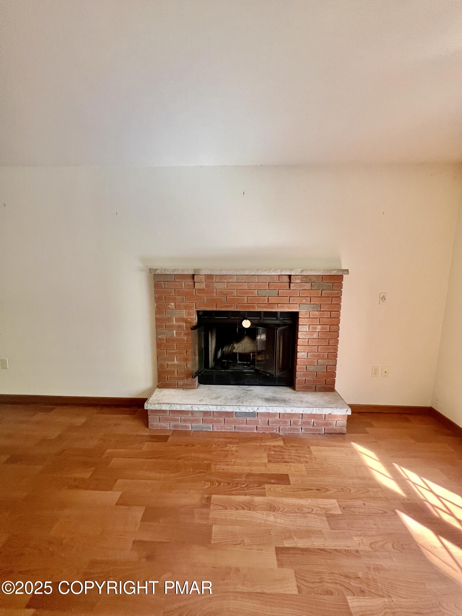 2210 Exeter Court Bushkill, PA 18324 - Photo 8 of 17 IMG_8741