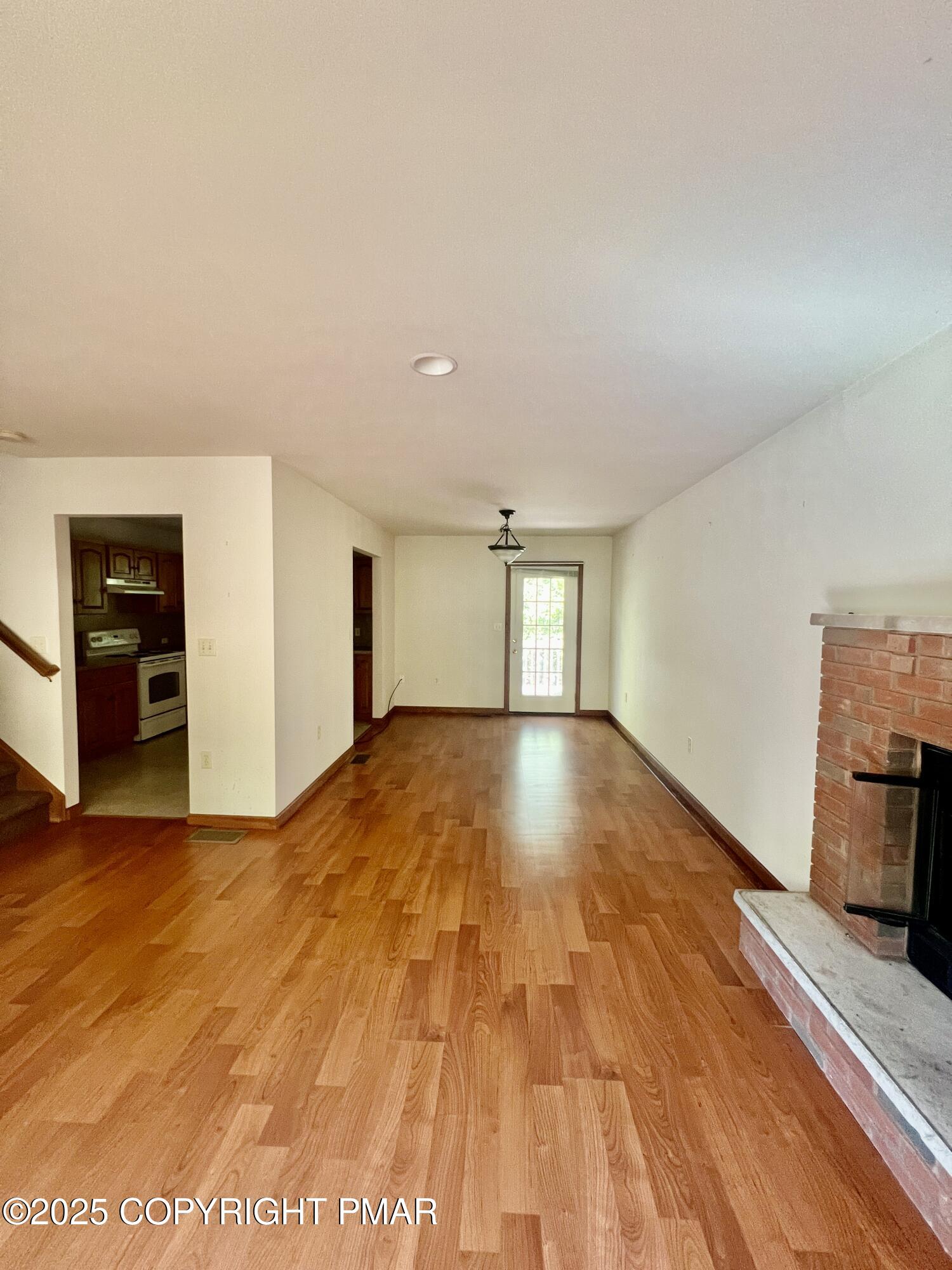 2210 Exeter Court Bushkill, PA 18324 - Photo 9 of 17 IMG_8742