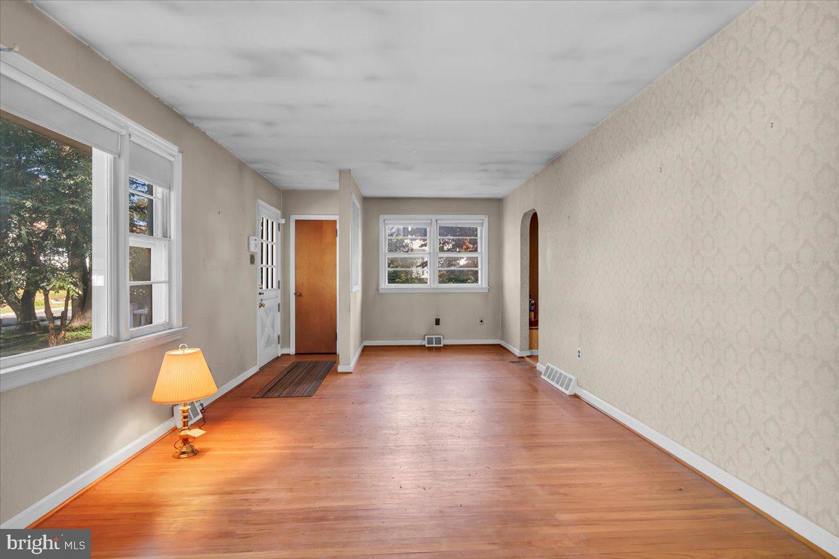 433 Glen Avenue Laurel Springs, NJ 08021 - Photo 6 of 28