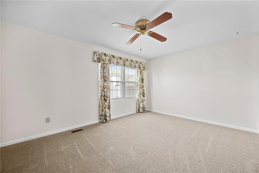 2202 Huntington Road, Unit G3 Burlington, NC 27215 - Photo 17 of 31 Gallery Image 17