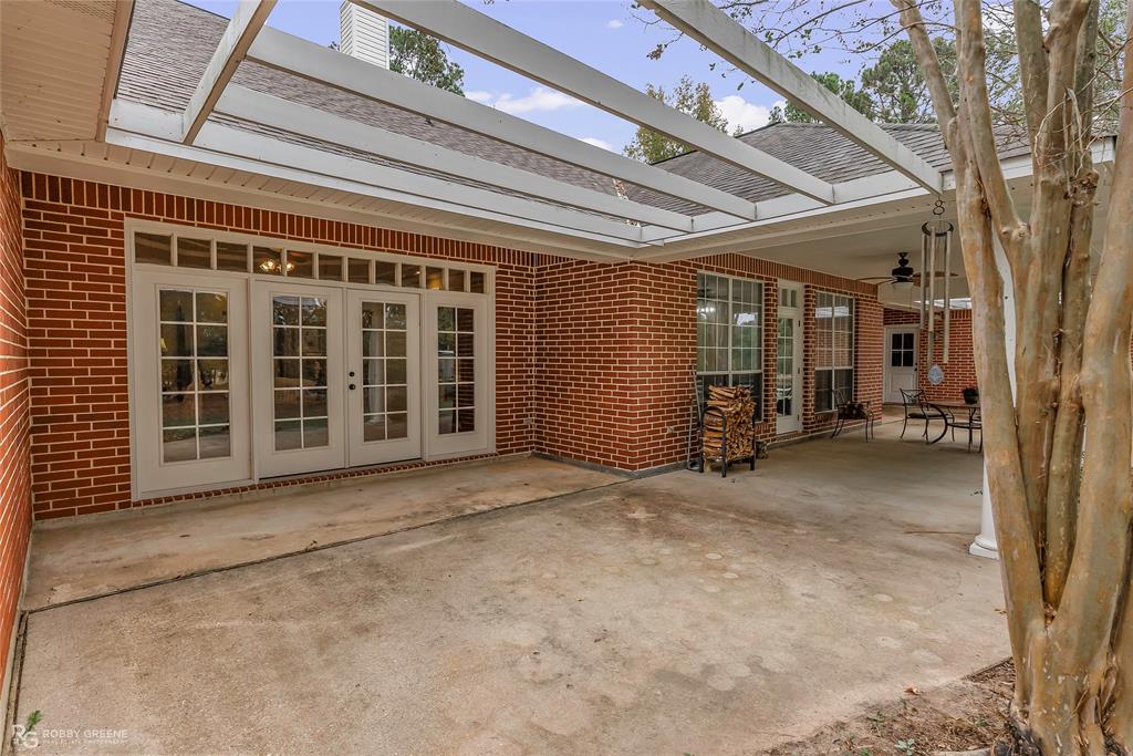 400 Crouch Road Benton, LA 71006 - Photo 34 of 40 View of patio featuring ceiling fan and a pergola