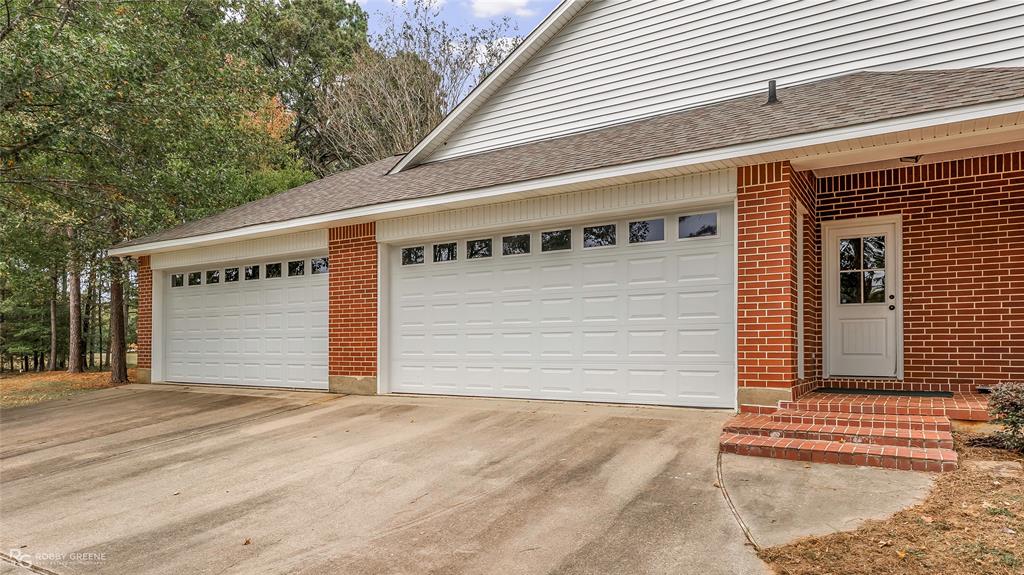 400 Crouch Road Benton, LA 71006 - Photo 35 of 40 a front view of a house