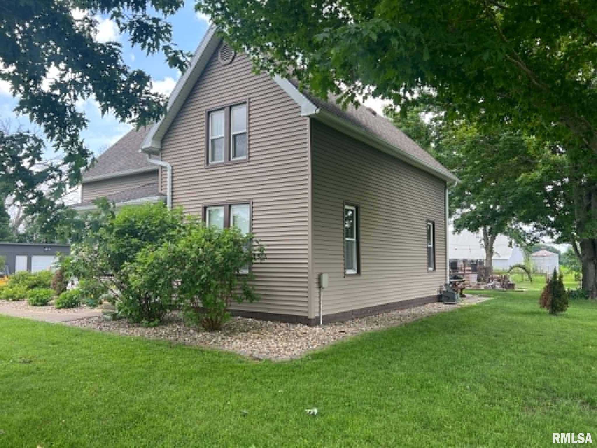 9365 North 950th Road Macomb, IL 61455 - Photo 3 of 47