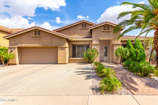 $799,850 | 2332 West Andrea Drive, Phoenix, AZ 85085
