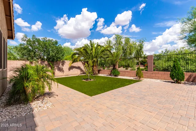 $799,850 | 2332 West Andrea Drive, Phoenix, AZ 85085