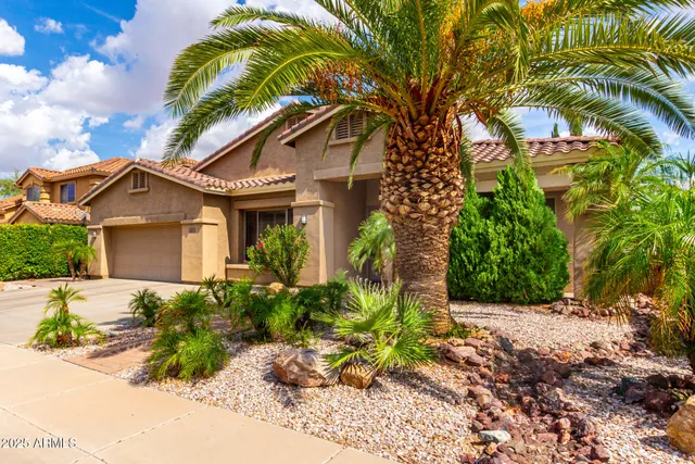 $799,850 | 2332 West Andrea Drive, Phoenix, AZ 85085