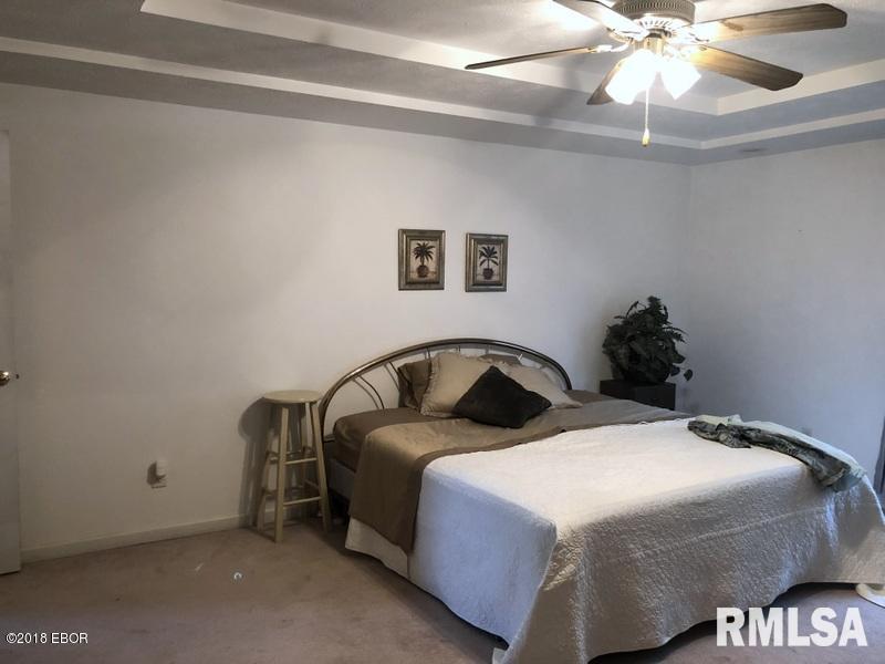 1704 Dynasty Road Herrin, IL 62948 - Photo 11 of 23