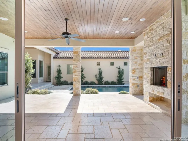 $2,650,000 | 211 Wellesley Landing, Shavano Park, TX 78231