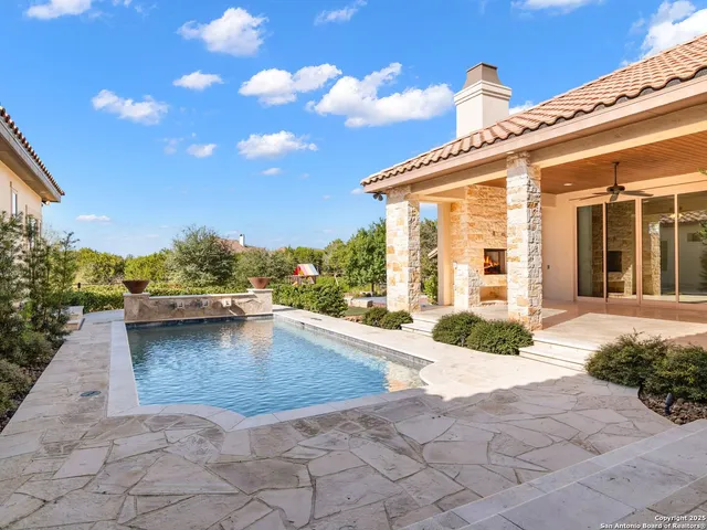 $2,650,000 | 211 Wellesley Landing, Shavano Park, TX 78231