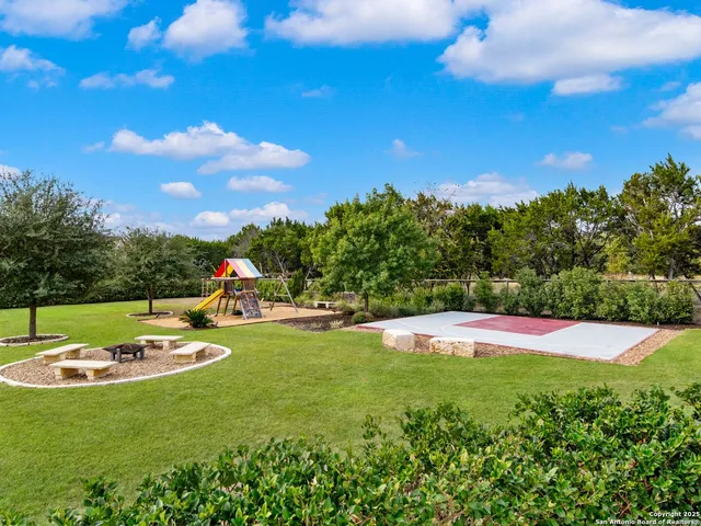 $2,650,000 | 211 Wellesley Landing, Shavano Park, TX 78231