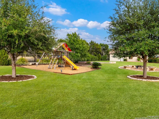 $2,650,000 | 211 Wellesley Landing, Shavano Park, TX 78231