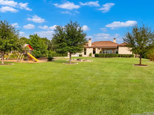 $2,650,000 | 211 Wellesley Landing, Shavano Park, TX 78231