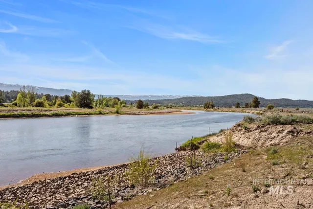 $340,000 | L16-b1 L16-b1 River, Cascade, ID 83611