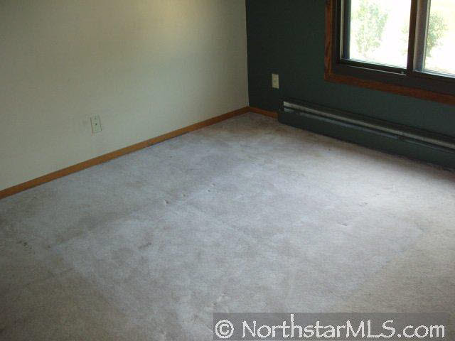 110211 Village Road Chaska, MN 55318 - Photo 5 of 7 Gallery Image 5