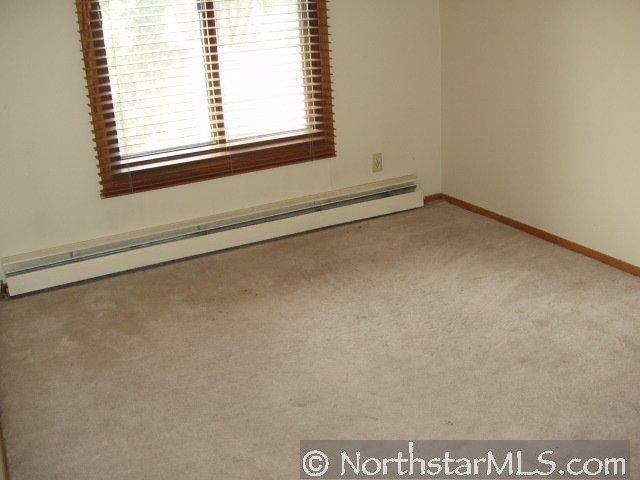 110211 Village Road Chaska, MN 55318 - Photo 6 of 7 Gallery Image 6