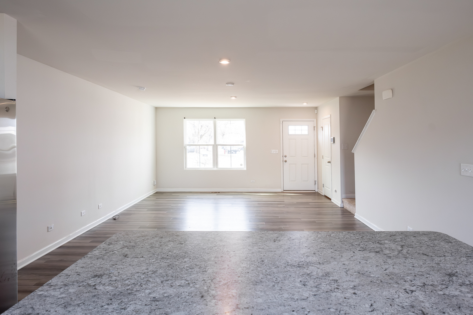 304 Bradford Road Joliet, IL 60433 - Photo 5 of 38