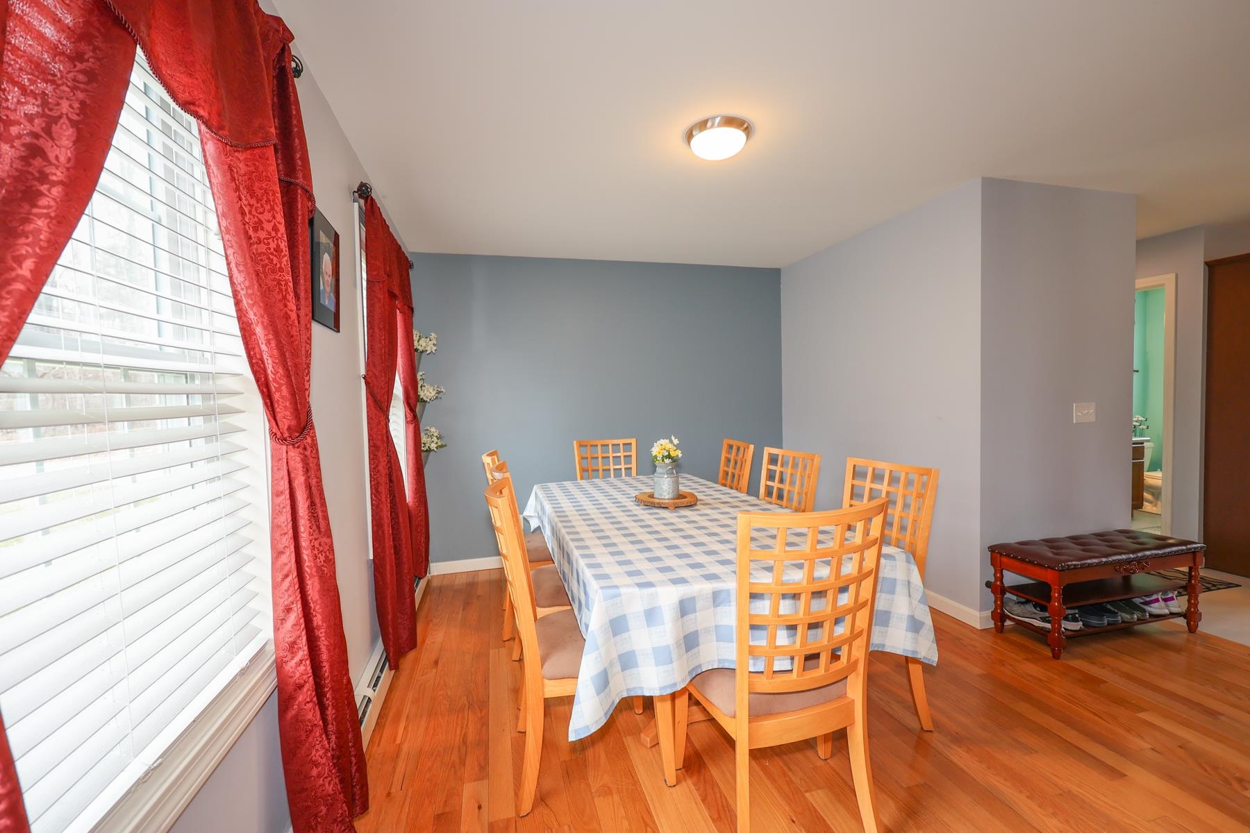 73 Nottingham Road Raymond, NH 03077 - Photo 13 of 37