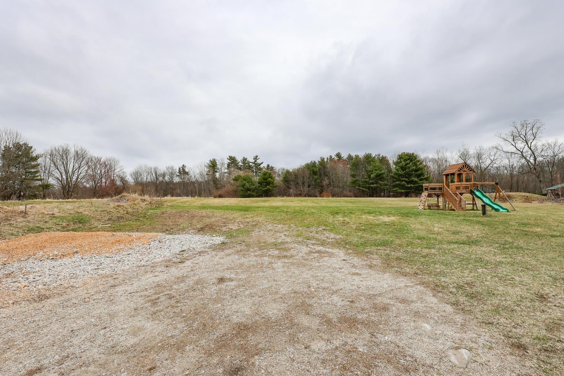 73 Nottingham Road Raymond, NH 03077 - Photo 34 of 37