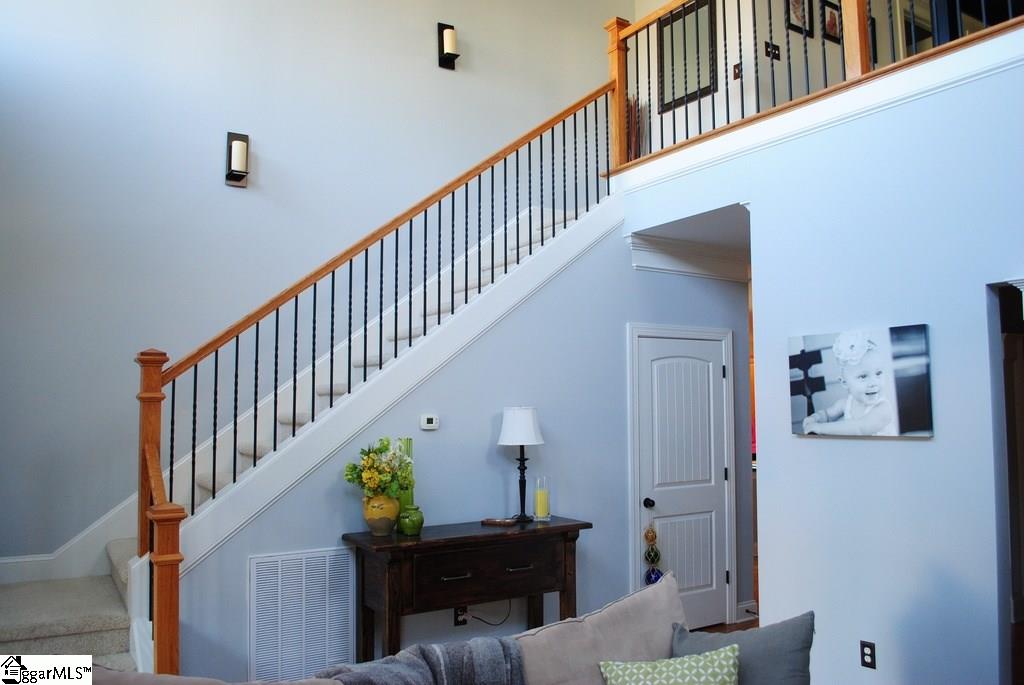 210 Ridenour Avenue Greenville, SC 29617 - Photo 7 of 36 Gallery Image 7