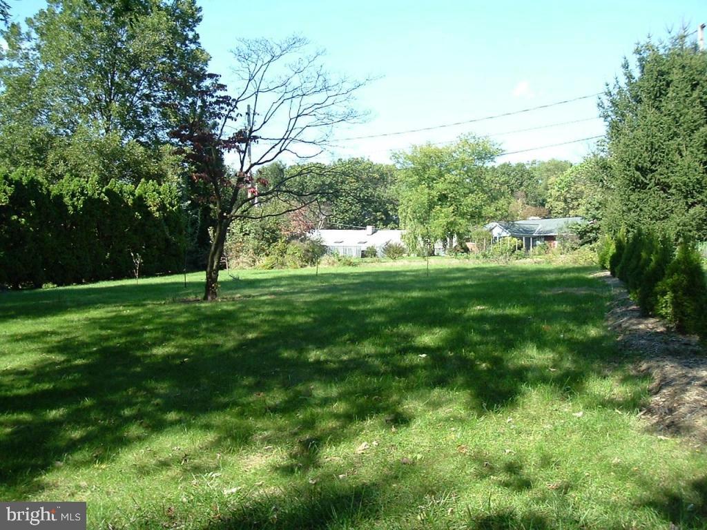 820 Hillaire Road Lancaster, PA 17601 - Photo 8 of 8 Gallery Image 8
