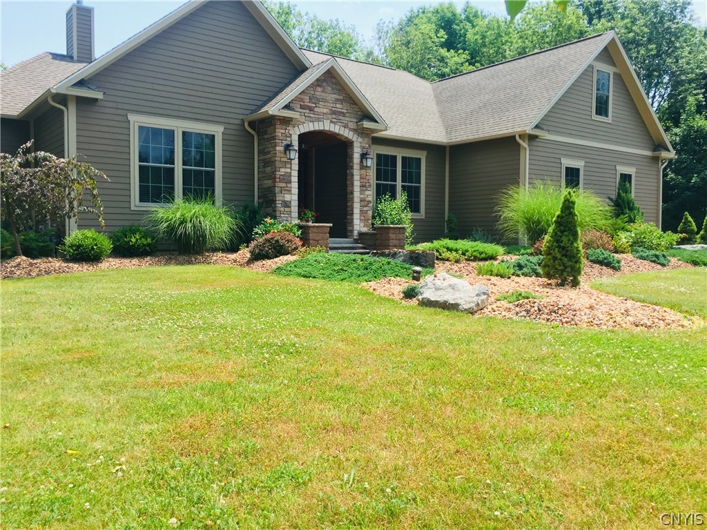 5178 Munro Road Camillus, NY 13031 - Photo 4 of 40