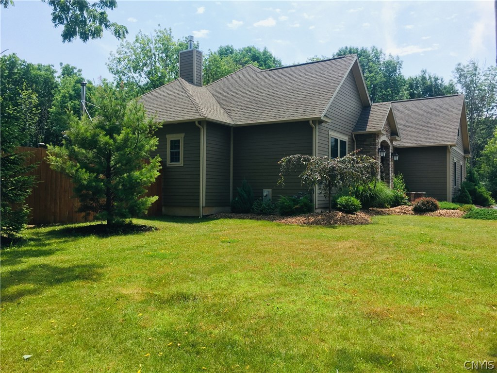 5178 Munro Road Camillus, NY 13031 - Photo 7 of 40