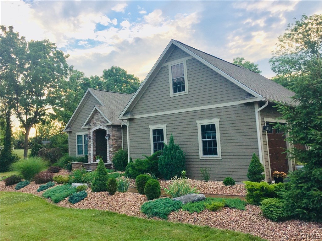 5178 Munro Road Camillus, NY 13031 - Photo 8 of 40