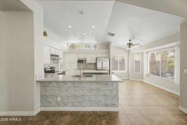 $899,000 | 1300 North Sycamore Court, Chandler, AZ 85224