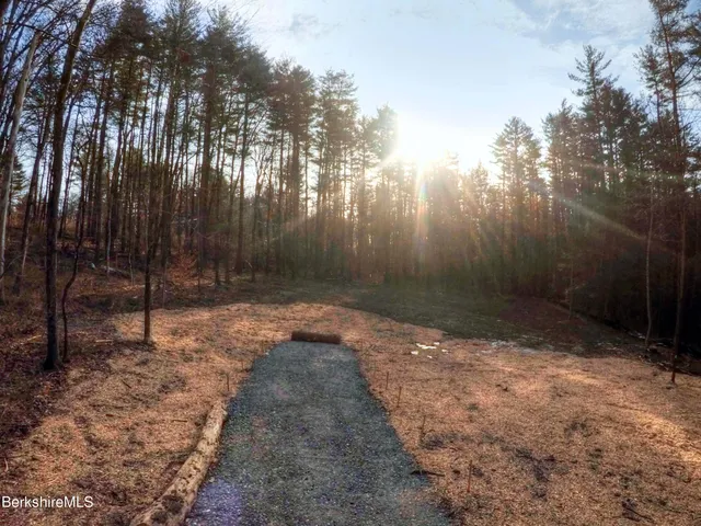 $220,000 | 13 Rattlesnake Mountain Road, Stockbridge, MA 01262