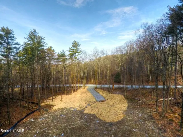 $220,000 | 13 Rattlesnake Mountain Road, Stockbridge, MA 01262