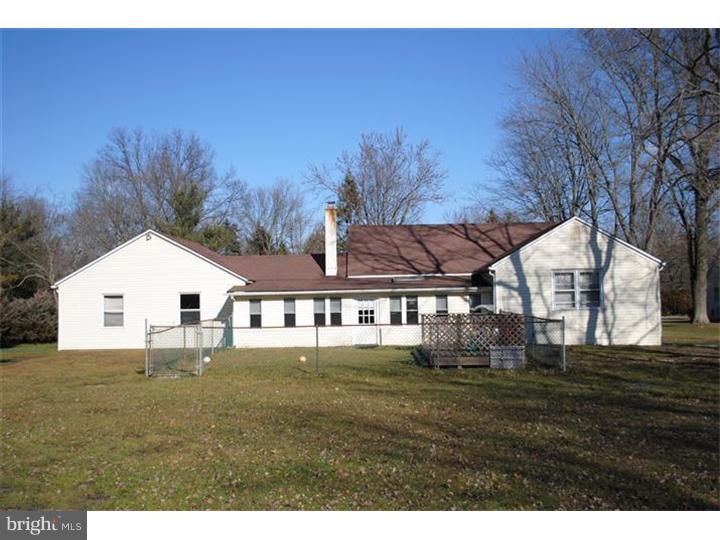 1218 Clymer Road Hatfield, PA 19440 - Photo 21 of 23 Exterior Back