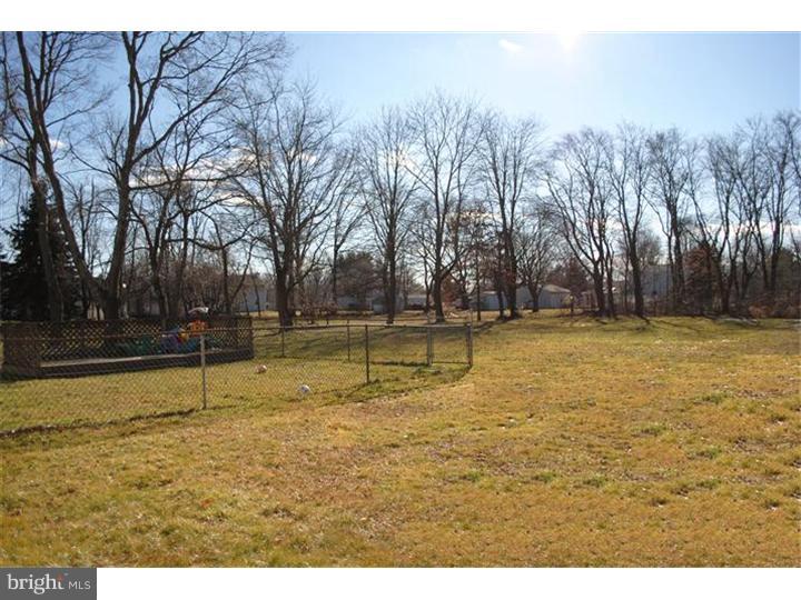 1218 Clymer Road Hatfield, PA 19440 - Photo 22 of 23 Exterior Back